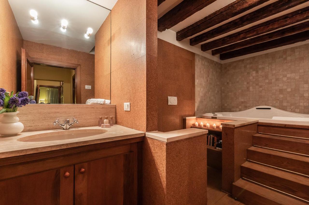 La Tana Cozy In Campo San Maurizio Apartment